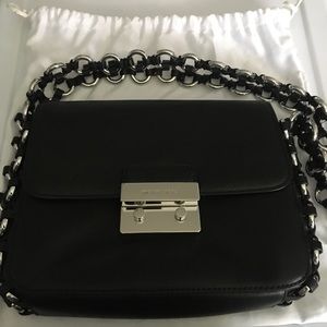 Michael Kors Studio Piper Shoulder Bag Flap top W/Push Lock Clasp & Dust Bag NWT